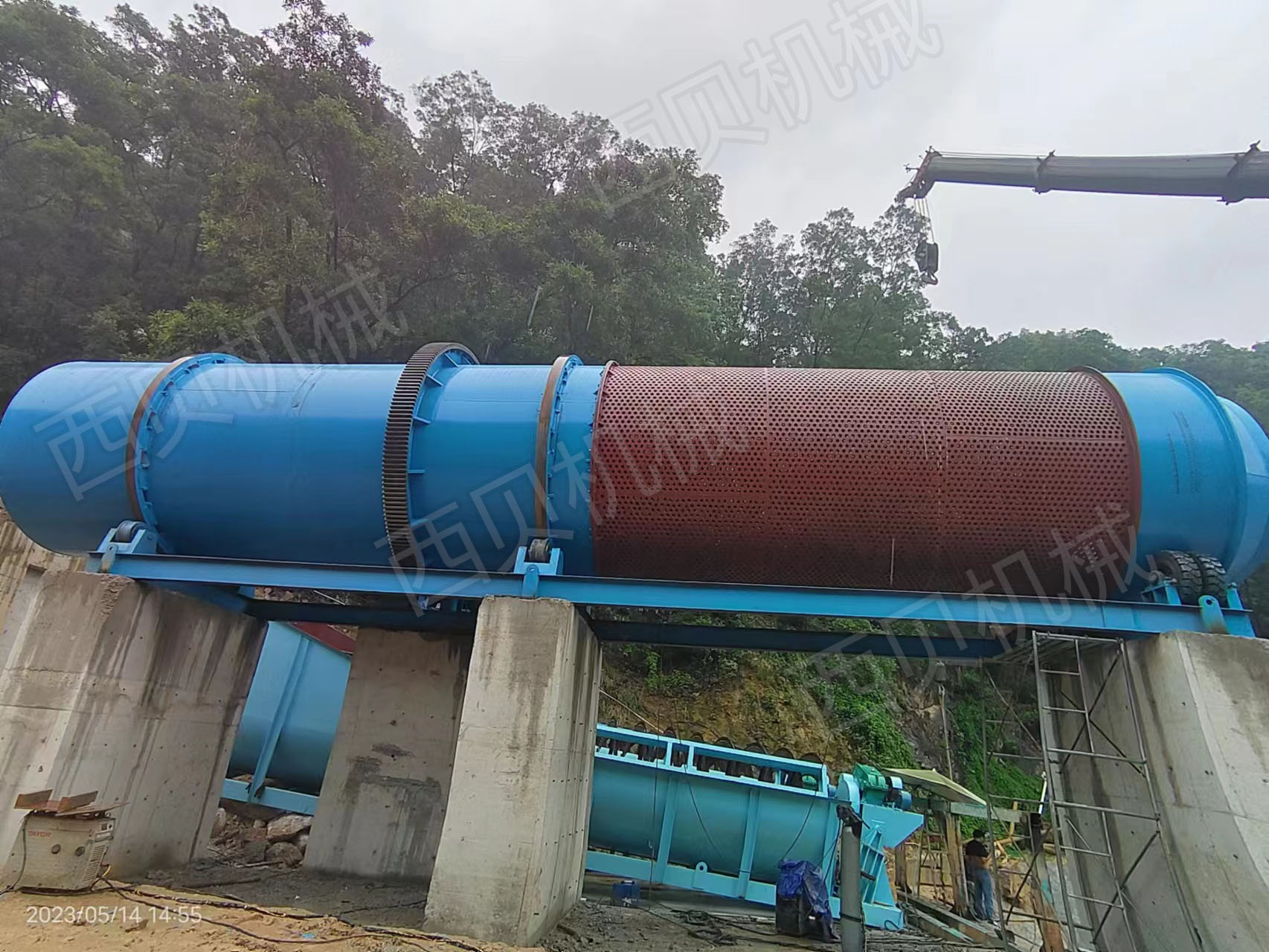 大型滾筒洗石機(jī)齒圈及光圈炸裂開焊原因和解決辦法